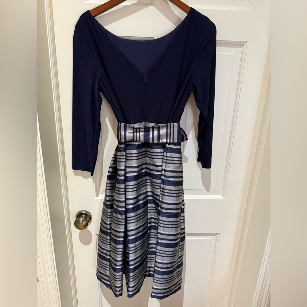 Jessica Howard Navy and Silver Fit & Flare Dress - Picture 4 of 8